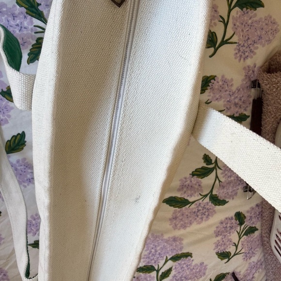 Source Unknown Green & Cream Canvas Tote with Pineapple Logo - Picture 10 of 12